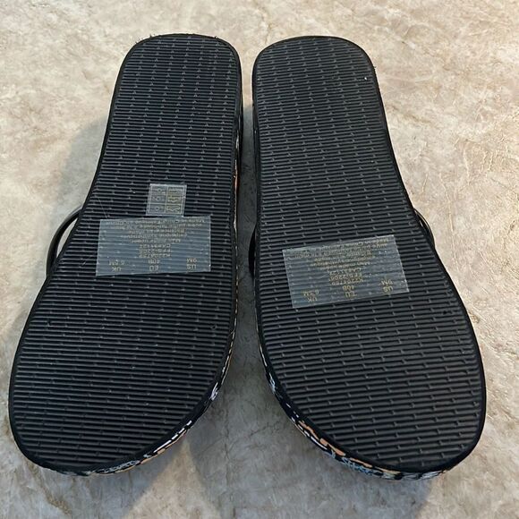 Jordan Grafitti Platform Flip Flops Size 9 - Picture 3 of 10